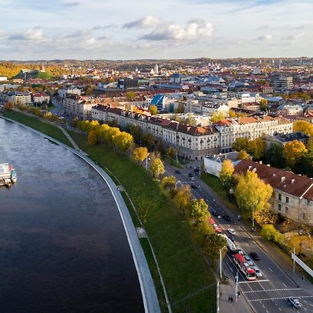 A Cozy Apartment With A Wonderful View Of The River In The Old Town Of VNO Exterior photo
