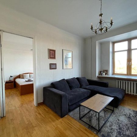 A Cozy Apartment With A Wonderful View Of The River In The Old Town Of VNO Exterior photo